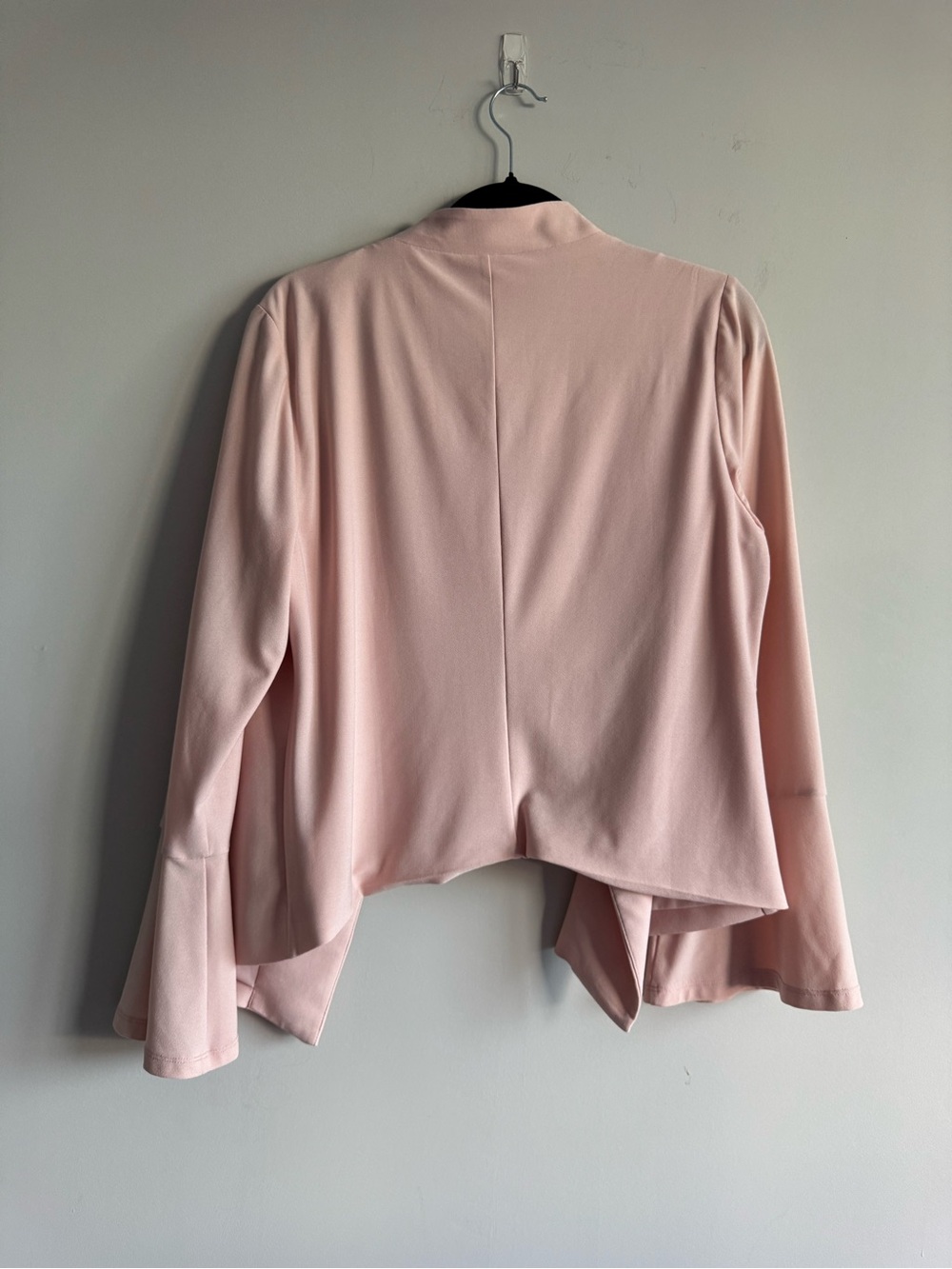 NWOT Adrianna Papell Light Blush Pink Open Front Bell Sleeve Asymmetrical Blazer - Picture 2 of 5